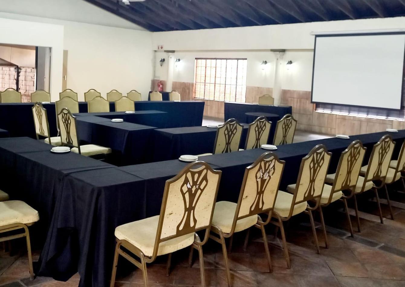 Midrand Conference Centre Hotel Bagian luar foto