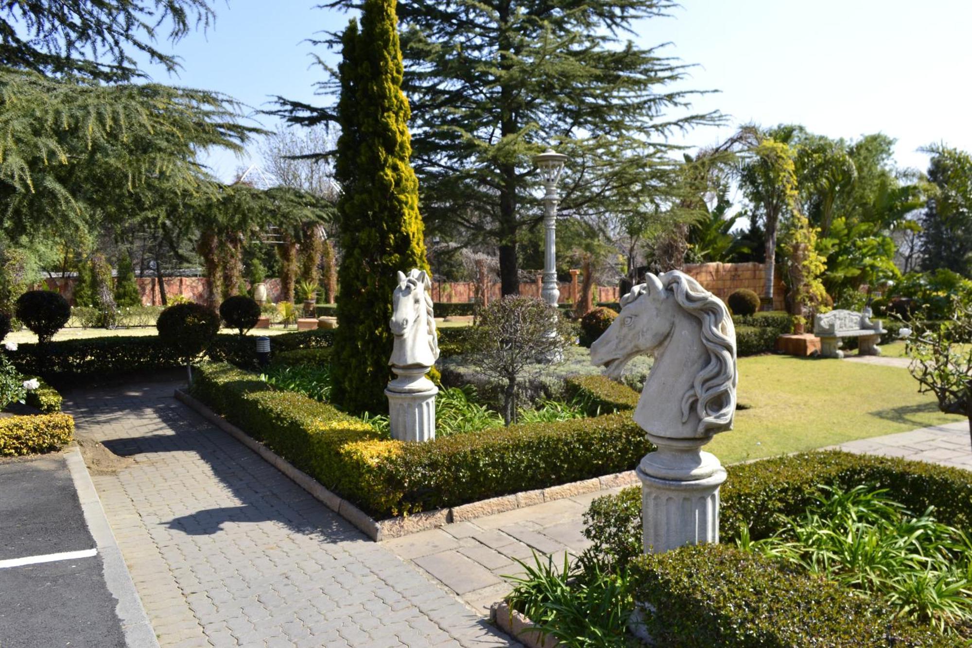 Midrand Conference Centre Hotel Bagian luar foto